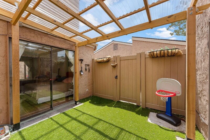 Building Photo - 2419 Briarwest Blvd