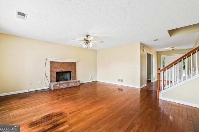 Building Photo - 1376 Bramlett Forest Ct SE