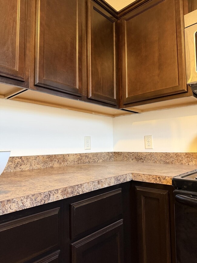 Building Photo - 2002 Brooklyn Blvd