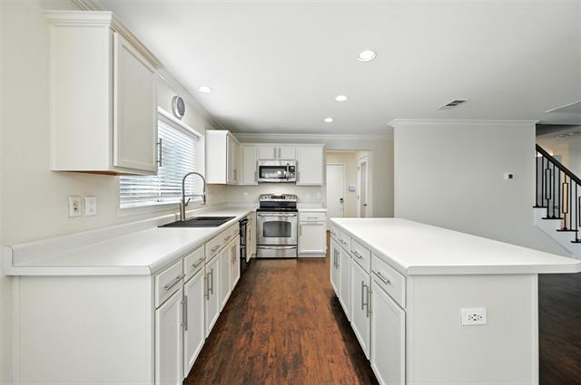Building Photo - 13129 Settlers Trail