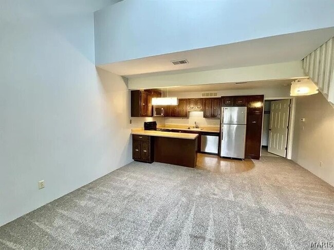 Building Photo - 435 Ponderosa Ave