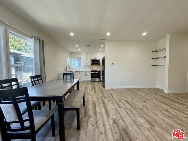 Building Photo - 5248 Whitsett Ave