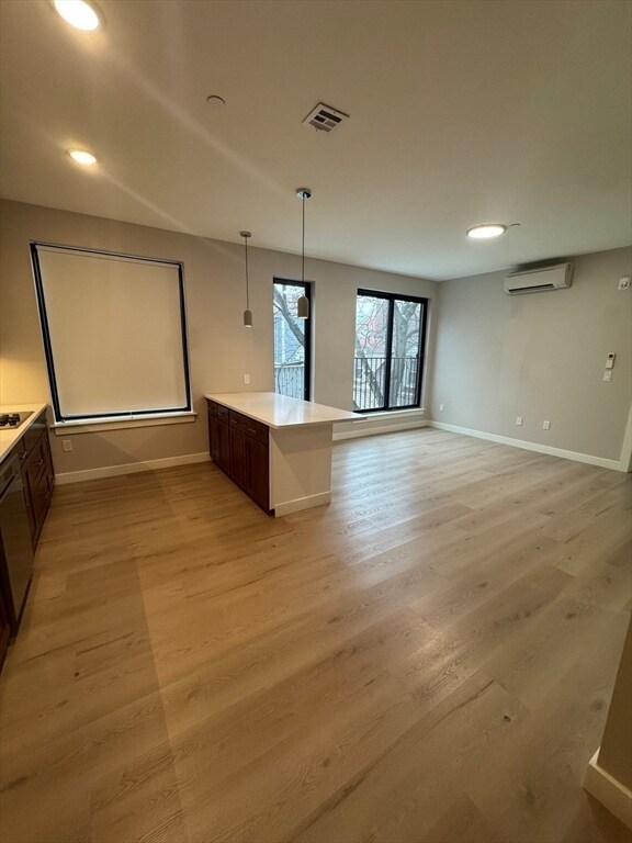 Building Photo - 400 W Broadway