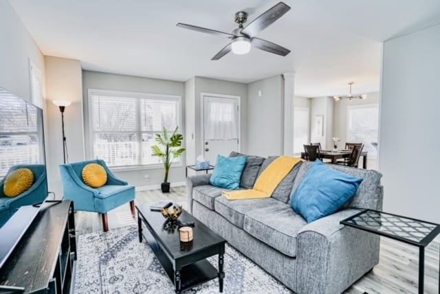 Building Photo - 105 Asteria St