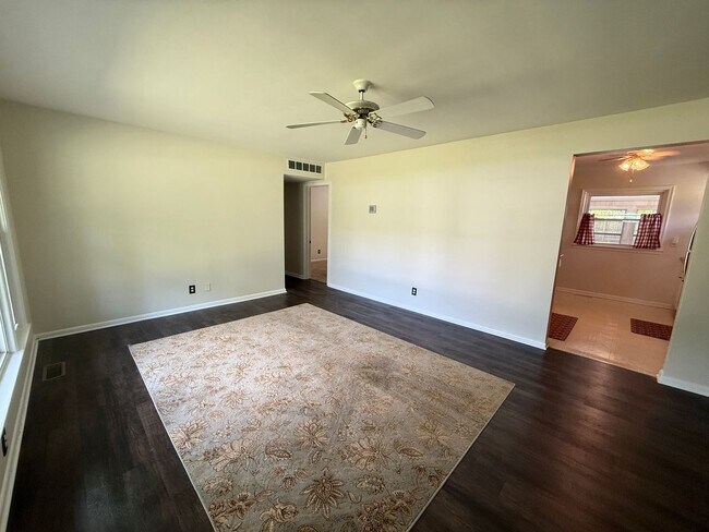 Building Photo - 3405 Elkton Dr