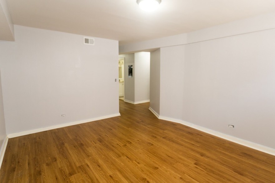 Building Photo - 4408 N Hazel St