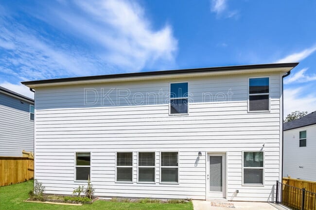 Building Photo - 177 Water Oak Wy