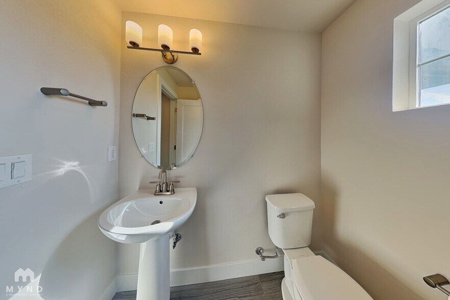 Building Photo - 10328 Milwaukee Cir