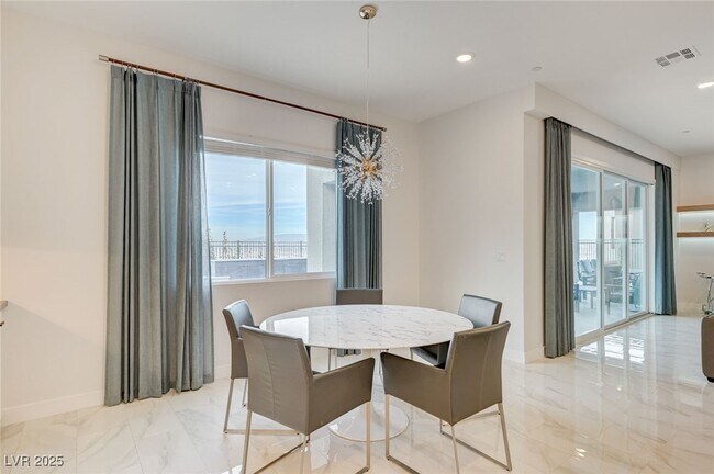 Building Photo - 510 Duvet Ct