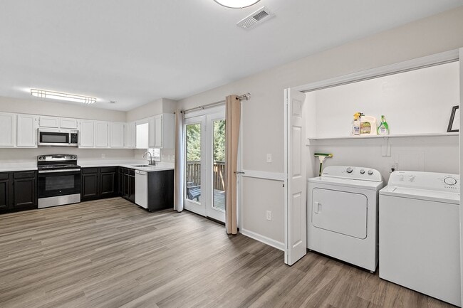 Building Photo - 4362 Hunters Club Dr