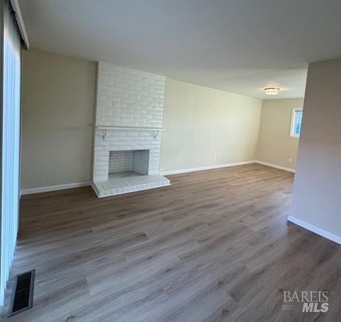 Building Photo - 220 Vineyard Dr