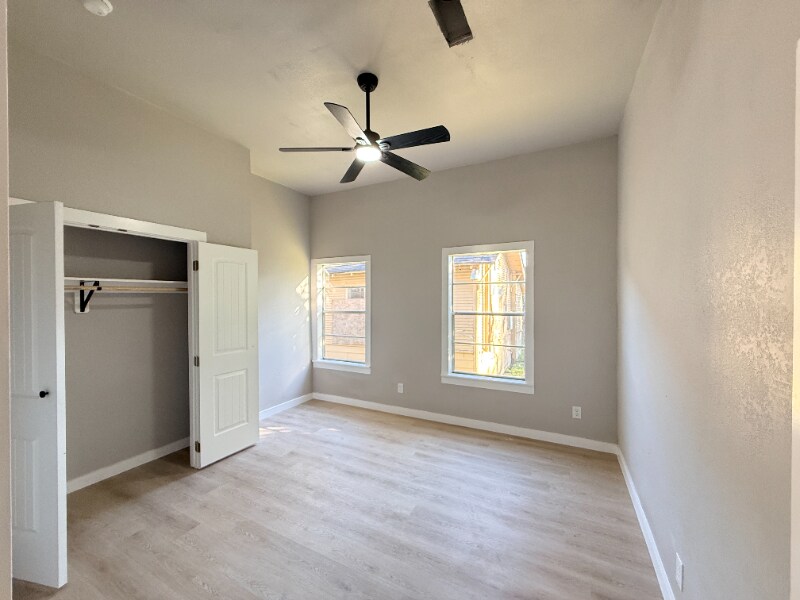 Building Photo - 2209 Gano St