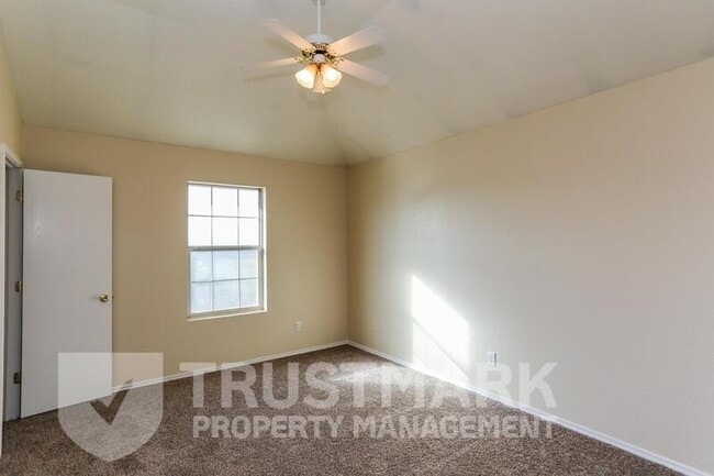 Building Photo - 4508 Sylvia Dr