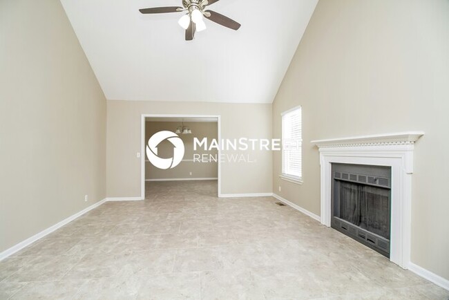 Building Photo - 3292 LUANN Dr