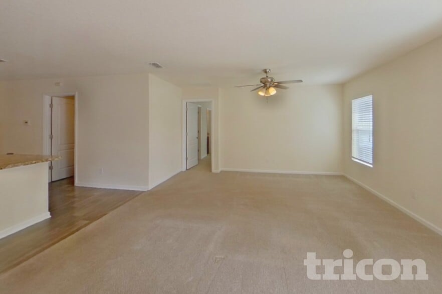 Building Photo - 3323 Canyon Falls Dr