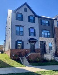 Building Photo - 1014 Trestle Dr