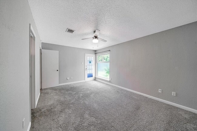 Building Photo - 16906 Pocono Dr