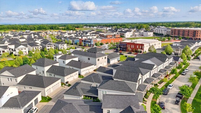 Building Photo - 6218 Mistflower Cir