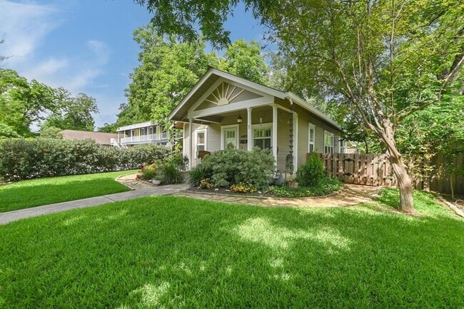 Building Photo - 4408 Avenue C