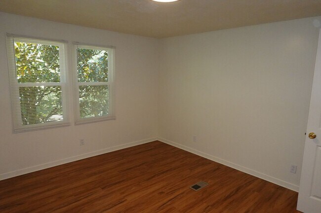 Building Photo - 1499 Merrimac Rd