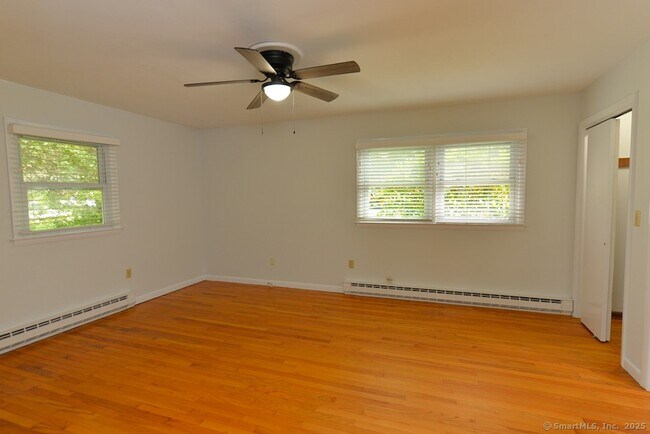 Building Photo - 62 Candlewood Lake Rd