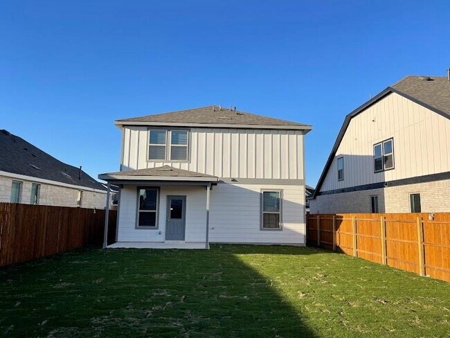 Building Photo - 640 Pickrell Lp