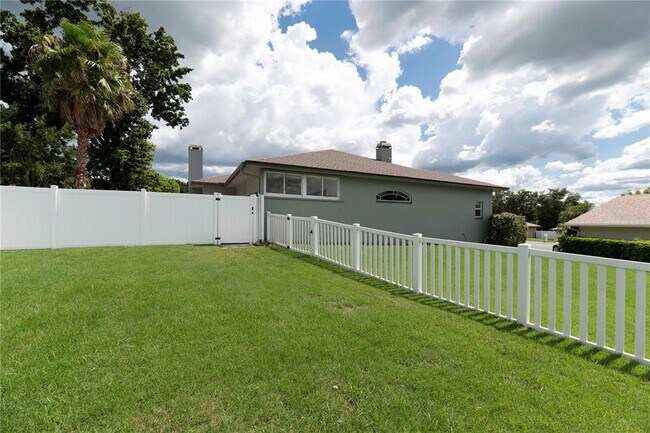 Building Photo - 5845 Danterbury Ct