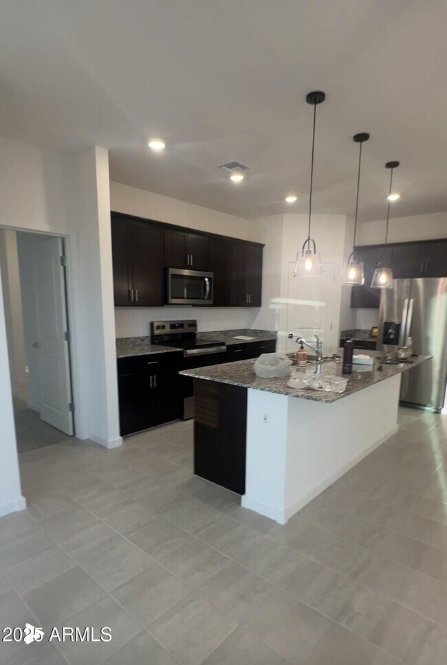 Building Photo - 2026 S 242nd Ave