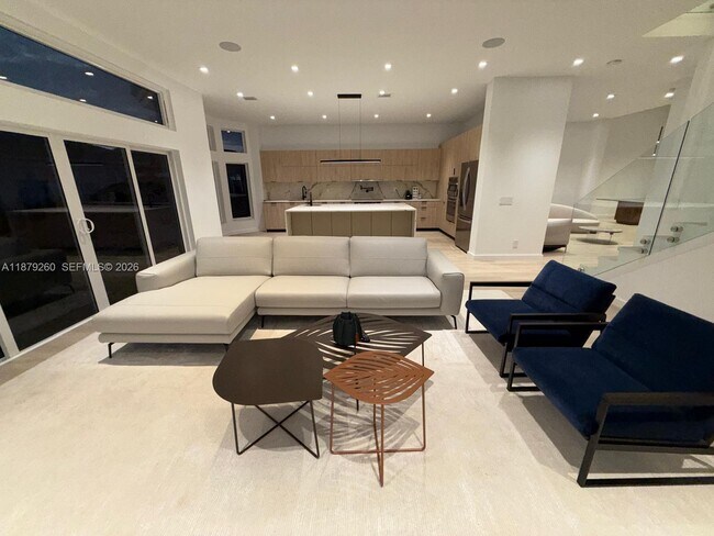 Building Photo - 5371 SW 32nd St