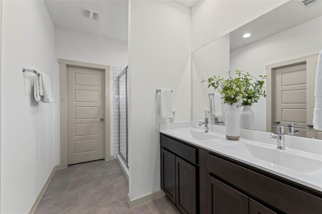 Building Photo - 12512 Newport Arch Ln