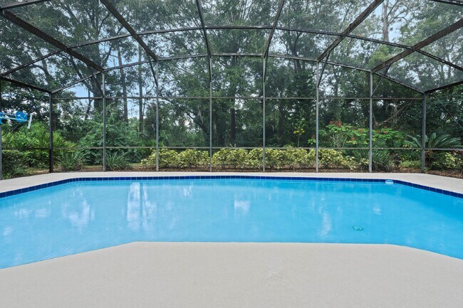 Building Photo - Charming 4-Bedroom Home with Pool on Large Lot in Longwood!
