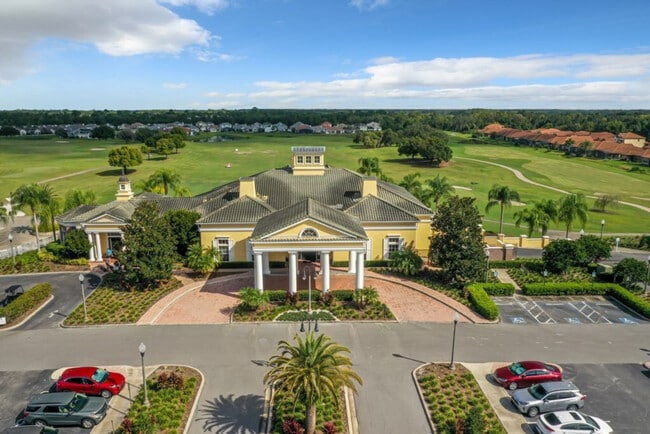 Building Photo - 2305 Victoria Dr