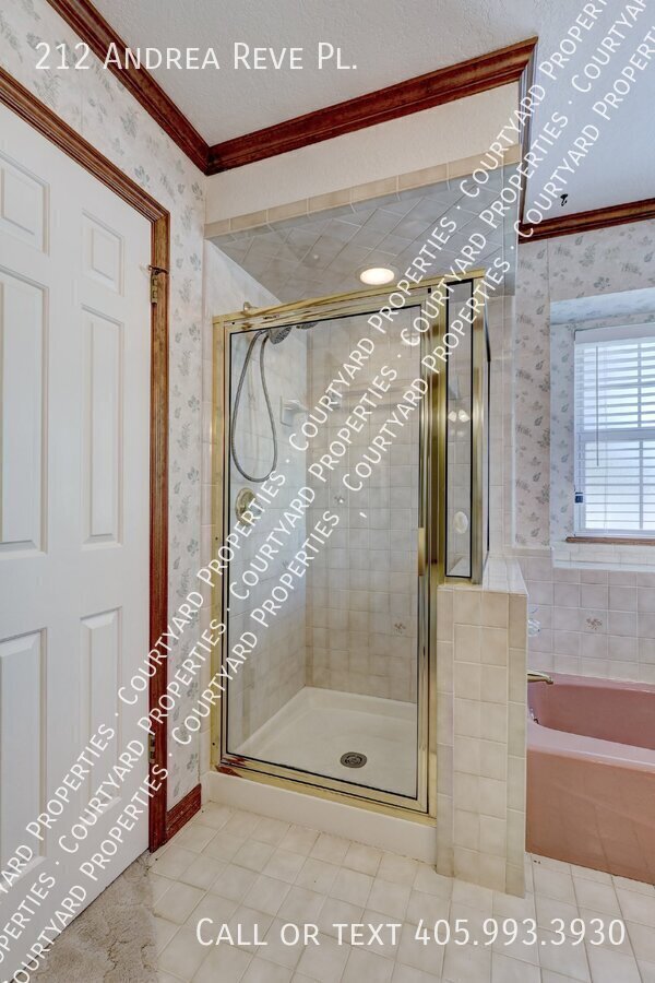 Building Photo - 212 Andrea Reve Pl