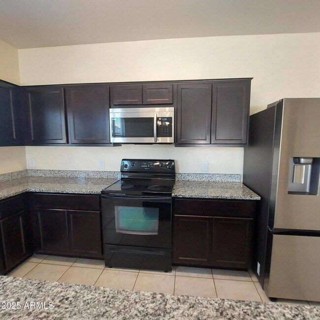 Building Photo - 25322 W Carson Dr