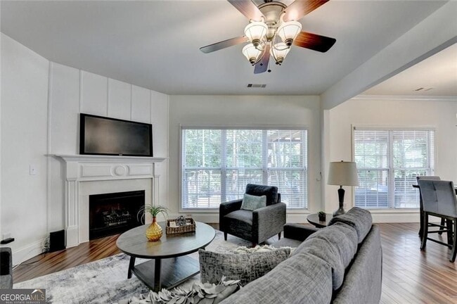 Building Photo - 335 Pintail Ct