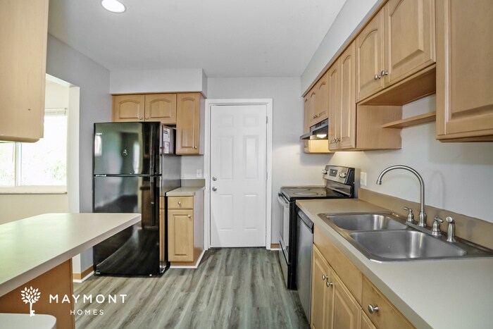 Building Photo - 6588 Montevista Dr