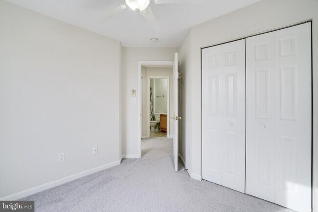 Building Photo - 7372 Ardglass Dr