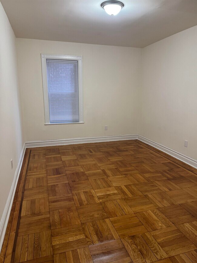 Building Photo - 873 Avenue C