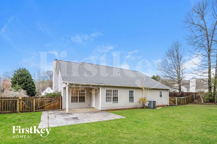 Building Photo - 4333 Grey Park Dr NE