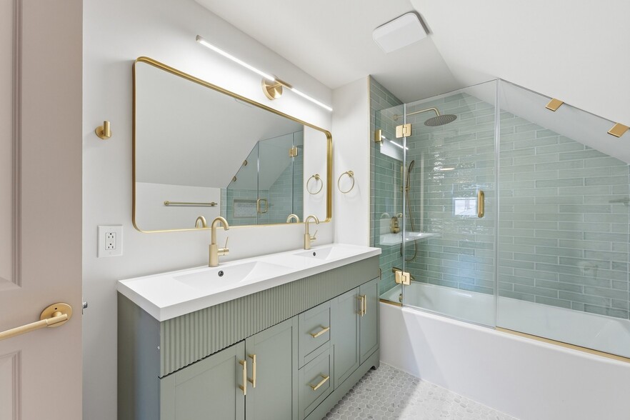 Building Photo - 3615 Kenmar Rd