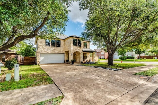 Building Photo - 1007 Silverstone Ln