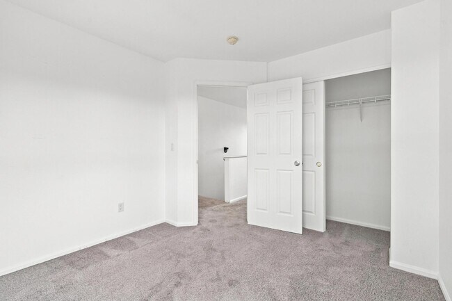 Building Photo - 6712 Fonder Dr