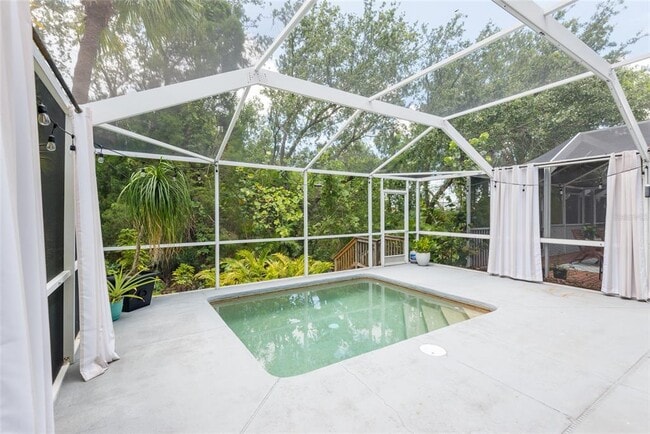 Building Photo - 2876 Bayshore Trails Dr