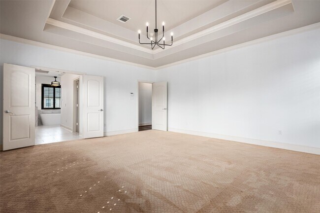 Building Photo - 4523 Maple St