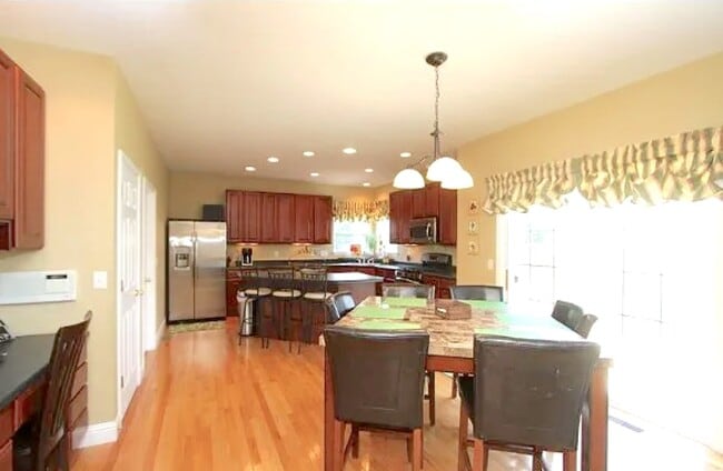 Building Photo - 2645 Westinghouse Dr