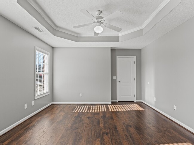 Building Photo - 213 Steppe Ct