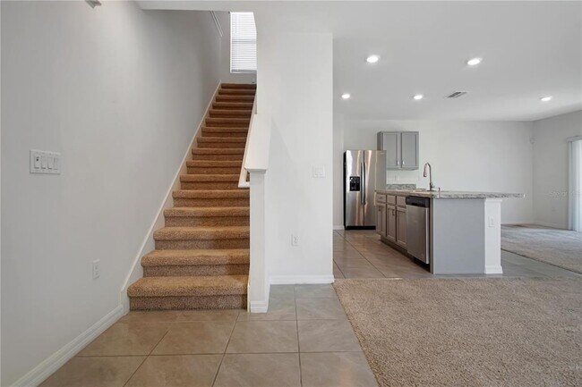 Building Photo - 736 Brooklet Dr