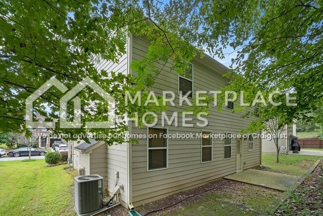 Building Photo - 2070 Bonny Glen Cir