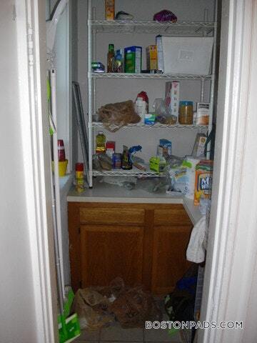 Building Photo - 1426 Commonwealth Ave