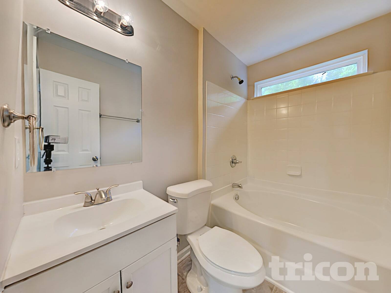 Building Photo - 6238 Dumont Ln